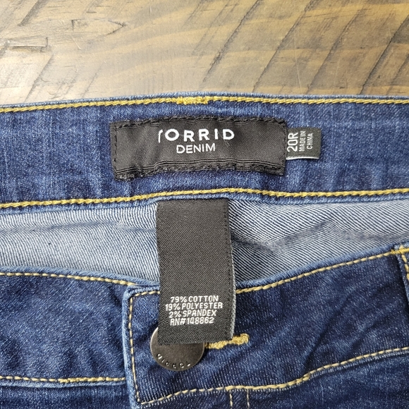 TORRID Classic Skinny Jeans | 20‎ - Picture 5 of 6